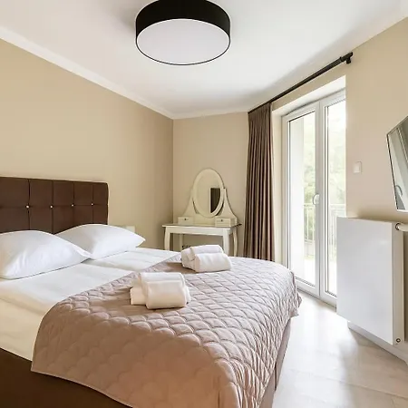 Nadmorskie Tarasy Park I Morze Apartment Kolberg