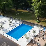 Nadmorskie Tarasy Park I Morze Z Garazem, Basen, Sauna, Jacuzzi Lägenhet *