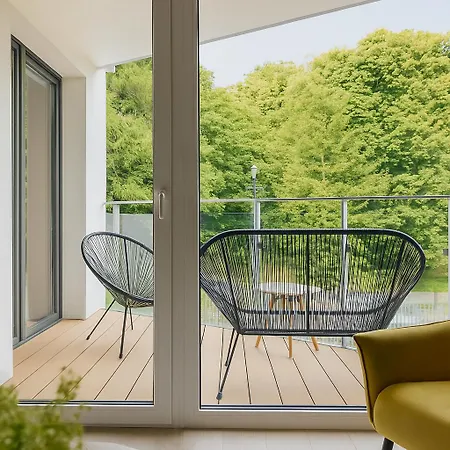 Apartment Nadmorskie Tarasy Park I Morze Z Garazem, Basen, Sauna, Jacuzzi *