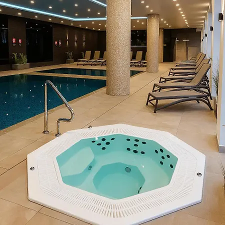 Nadmorskie Tarasy Park I Morze Z Garazem, Basen, Sauna, Jacuzzi Апартаменты